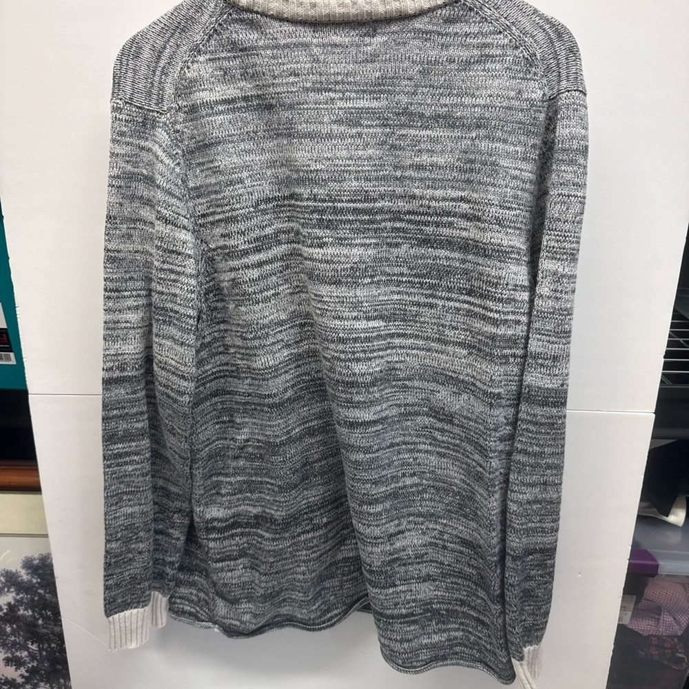 Men's Gray Crewneck Sweater - Picture 3 of 3
